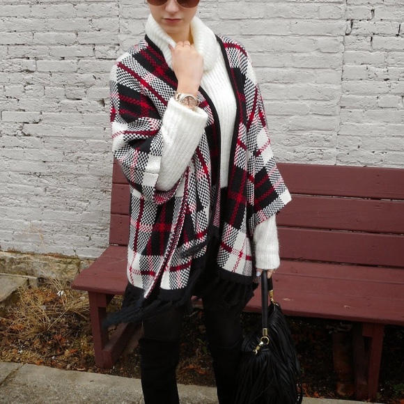 Black + Red Plaid Think Knit Fringe Poncho - Picture 10 of 13